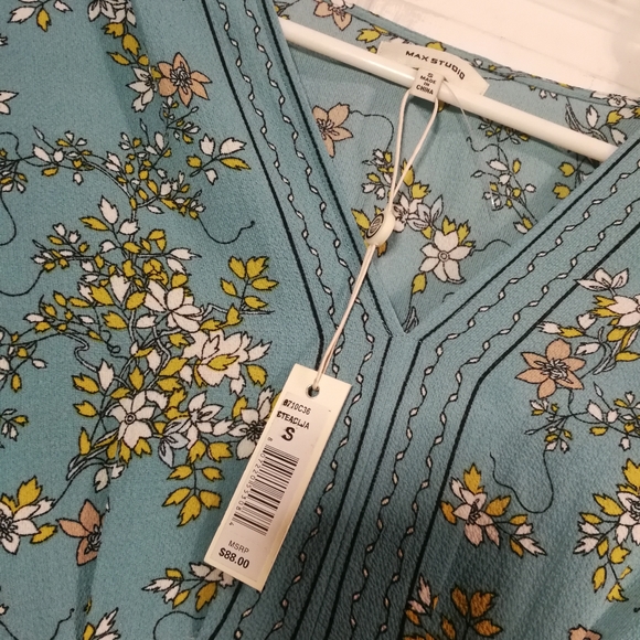 Floral tie up blouse - Picture 3 of 4